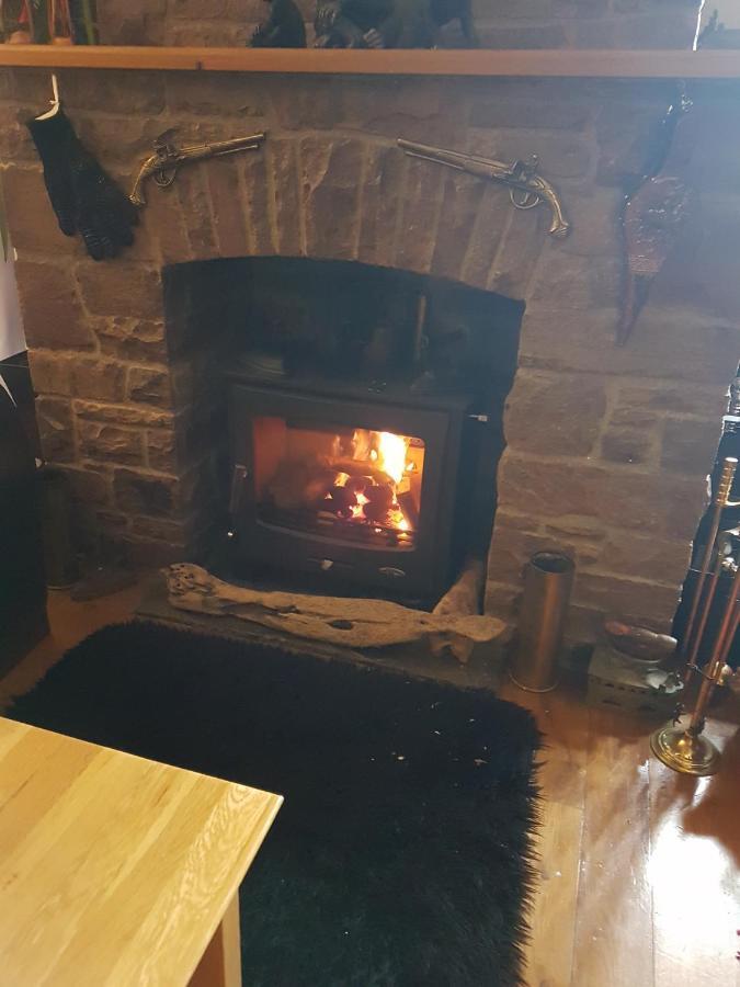 Castle Lodge - Brecon Beacons Accommodation Sennybridge Ngoại thất bức ảnh